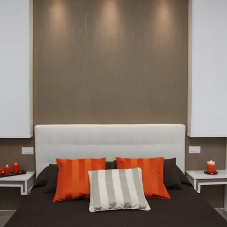 Interno 2 招待所 罗马