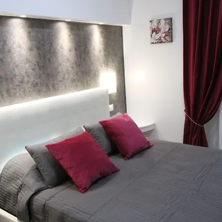 Interno 2 3*